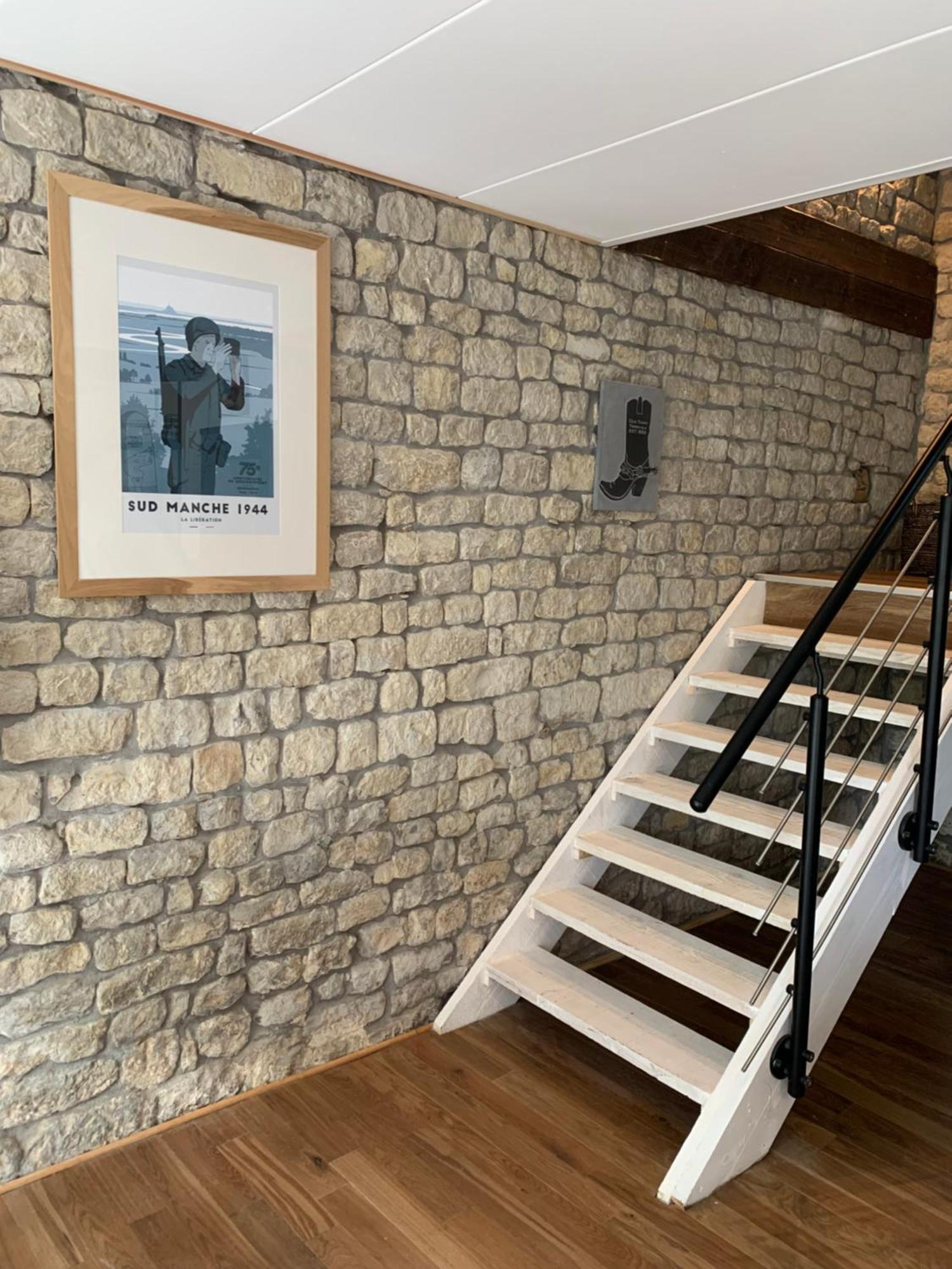 Comfortable House For 6 Guests In Saint-Come-Du-Montヴィラ エクステリア 写真